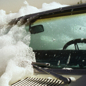 Listen to Champagne Bubbles song with lyrics from DiRTY RADiO