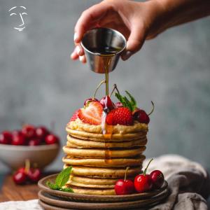 收听MkBr的pancakes歌词歌曲