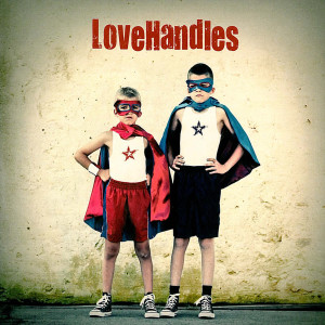 收聽LoveHandles的I Don't Care (Who You Are)歌詞歌曲