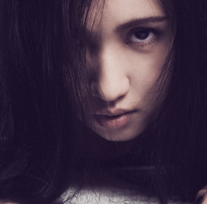 收聽前島麻由的The Night Is Gone歌詞歌曲
