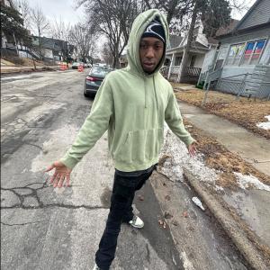 0lone的專輯Where The Hoes (feat. Rome P & kmsthe3rd) [Explicit]