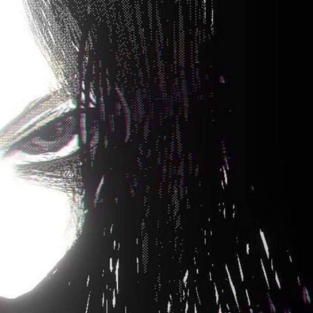 夜にな