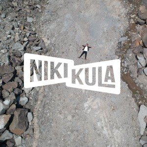 收聽Nikikula的Lagu Sedih歌詞歌曲