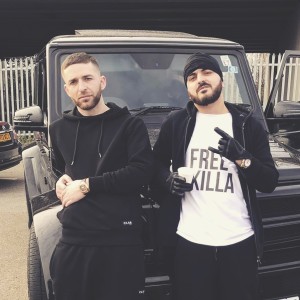 Dengarkan lagu Never Late nyanyian Vinz dengan lirik