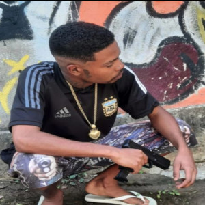 Dengarkan lagu ELA E DIFERENTE DAS DEMAIS (Explicit) nyanyian Dj PH Bernardes dengan lirik