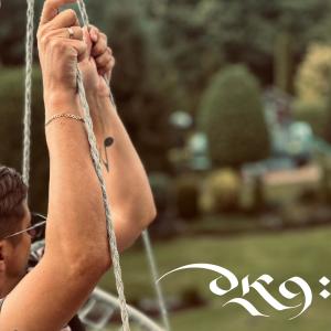 ดาวน์โหลดและฟังเพลง Wypić za porażki พร้อมเนื้อเพลงจาก DKA