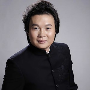 Listen to 当国歌响起 (完整版) song with lyrics from 吴哲铭
