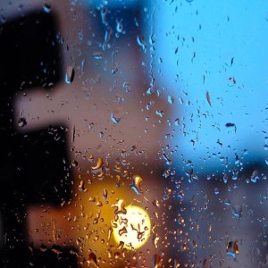 收聽Kobayashi的窗外的雨 (完整版)歌詞歌曲
