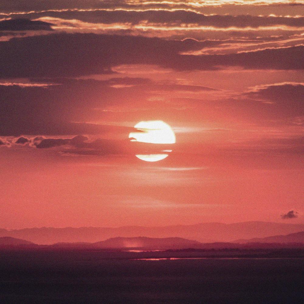 strawberry sunset (early demo)