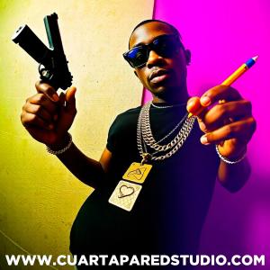 收聽Cuarta Pared Studio的Sin Vida Drill (Instrumental Drill)歌詞歌曲