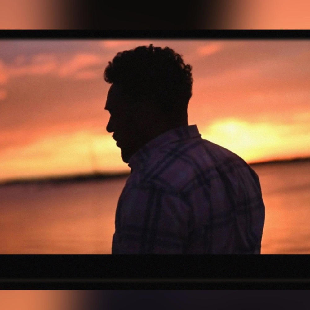 Moments (feat. Iyam, Tom Frisicaro & Lindsay Barlett)