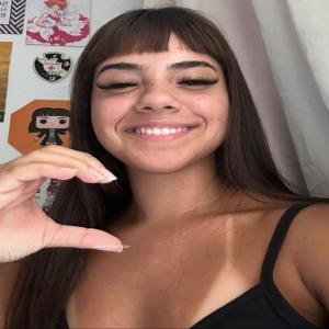 Zeuls的專輯NA RLK DAS MULHER LINDA QUE CHORA X PLUGGNB X FUNK RJ