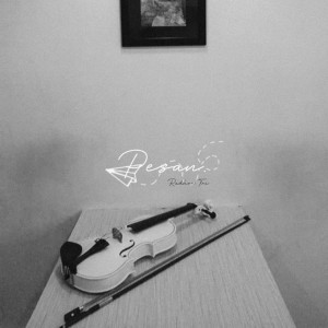 Dengarkan lagu Pesan nyanyian Radhea Tri dengan lirik