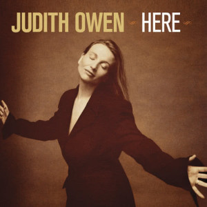 ดาวน์โหลดและฟังเพลง Here พร้อมเนื้อเพลงจาก Judith Owen