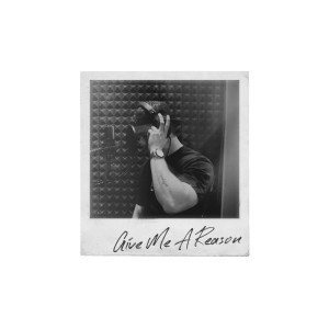 收聽Levi Shaw的Give Me a Reason歌詞歌曲