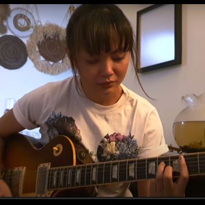 ดาวน์โหลดและฟังเพลง Ingin Mengakhiri พร้อมเนื้อเพลงจาก Tik Sis