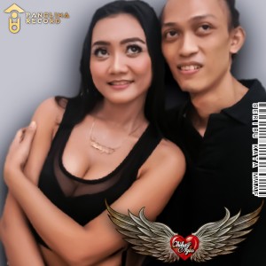 Dengarkan lagu Seribu Kata Maaf nyanyian Chika Dan Agus dengan lirik
