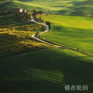 Dengarkan lagu 成功都想做你朋友 (DJ版) nyanyian 黄钰杰 dengan lirik