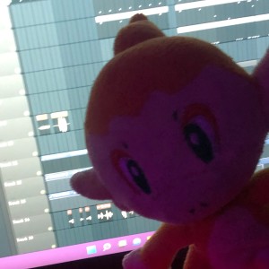 ดาวน์โหลดและฟังเพลง Smelashe (feat. Yung Gun) (Explicit) พร้อมเนื้อเพลงจาก Adamous