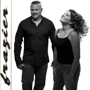 Dengarkan Faith Song lagu dari Ron and Molly Frazier dengan lirik