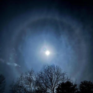 ดาวน์โหลดและฟังเพลง SUFRIR พร้อมเนื้อเพลงจาก M.C.