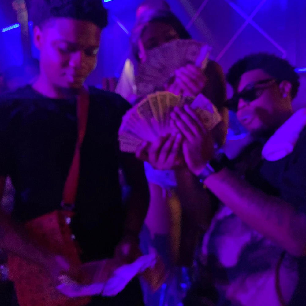 1-800 (feat. Rewskino) (Explicit)