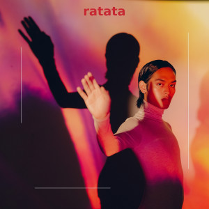 Dengarkan lagu Ratata nyanyian Crazy Black dengan lirik