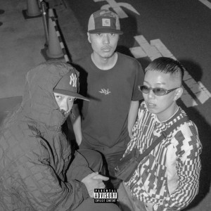 Listen to Bankroll (feat. DOMYQUAKE) (Explicit) song with lyrics from KEYTOTHECITY