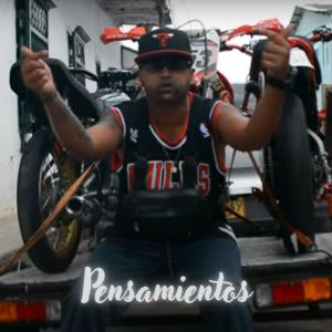 ดาวน์โหลดและฟังเพลง Pensamientos พร้อมเนื้อเพลงจาก La Empresa Del Rap