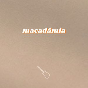 Dengarkan lagu macadâmia nyanyian Nuly dengan lirik