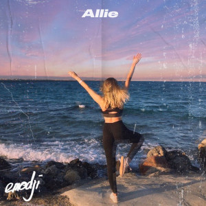 收聽Emodji的Allie歌詞歌曲