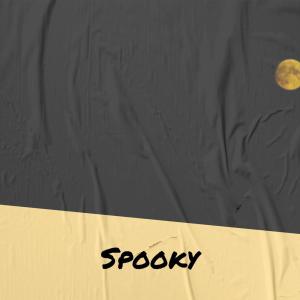 收听Stefana Uzma的Cozy Peeper歌词歌曲