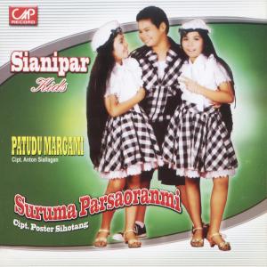 Listen to Satahi Saoloaon song with lyrics from Sianipar Kids
