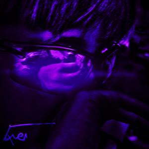 Zezinho的專輯rëal ones (slowed + reverbed)