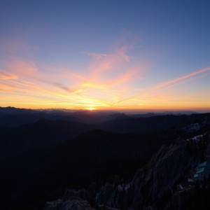Listen to こわいけど、前へ song with lyrics from 青山