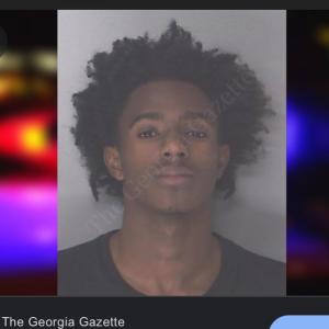 收聽11Roadrunnerbeal的Out the mud (feat. Kush4L) (Explicit)歌詞歌曲