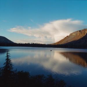 ดาวน์โหลดและฟังเพลง She Was The Lake (feat. Sam Beam & Andrew Bird) พร้อมเนื้อเพลงจาก Crane Like the Bird