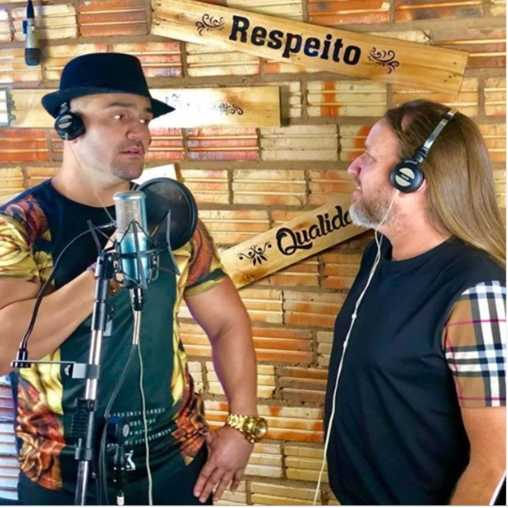 Alô Amigo