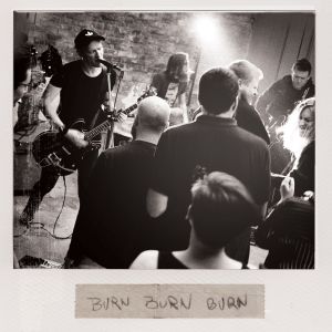 收聽Superhuman Like Brando的Burn Burn Burn歌詞歌曲