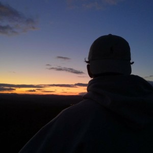 Listen to Cuando Las Cosas Se Tuerzan song with lyrics from Arguedax