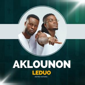 Dengarkan Aklounon lagu dari Leduo dengan lirik