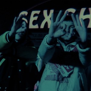 EFES的专辑STO (Explicit)