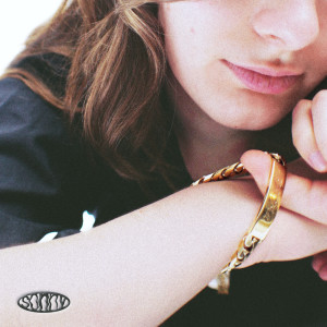 收听Philine Sonny的Postcards for Mom and Her Friends歌词歌曲