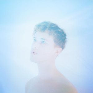 ดาวน์โหลดและฟังเพลง Evergreen พร้อมเนื้อเพลงจาก Ryan Beatty