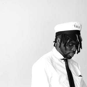 收聽Mad Sadiq的What Should I Do? (feat. Rokkai) (Explicit)歌詞歌曲