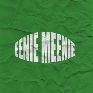 ดาวน์โหลดและฟังเพลง EENIE MEENIE (Remix) พร้อมเนื้อเพลงจาก BRC