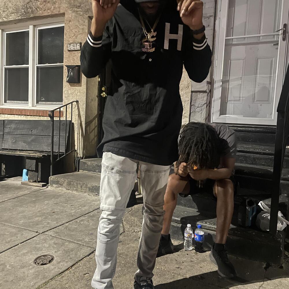 Hood On My Sholders (Explicit)