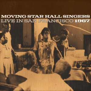 收聽Moving Star Hall Singers的Barney McCabe Story (Live)歌詞歌曲