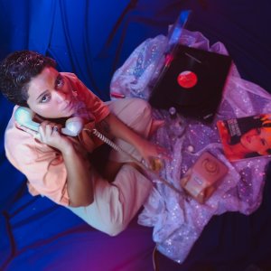 Dengarkan 43 Licor lagu dari Isadora Vilela dengan lirik