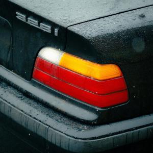 收聽Megatrong的Profit & Some歌詞歌曲